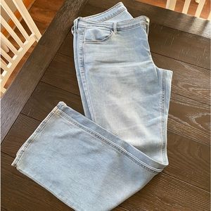 2 PAIR Old Navy mid-rise kicker boot cut 16